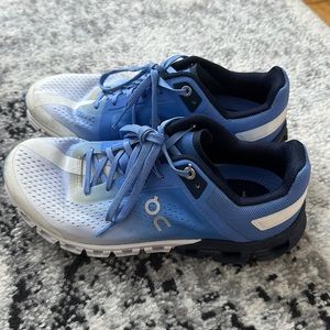 Cloudflow ON running shoes